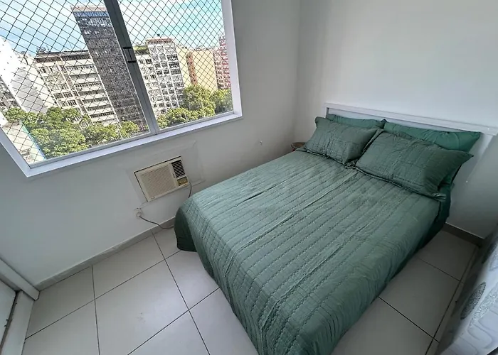 Apto In Copacabana, Near Praia And Subway